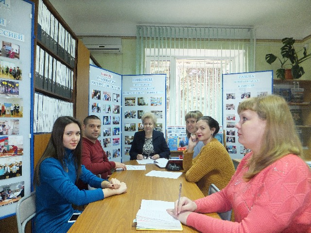 24 марта  2016 года  члены Молодежной избирательной комиссии Тацинского района ознакомилась с положением «Открытого конкурса социальной рекламы